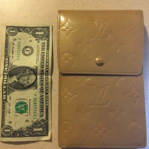 Louis Vuitton beige wallet